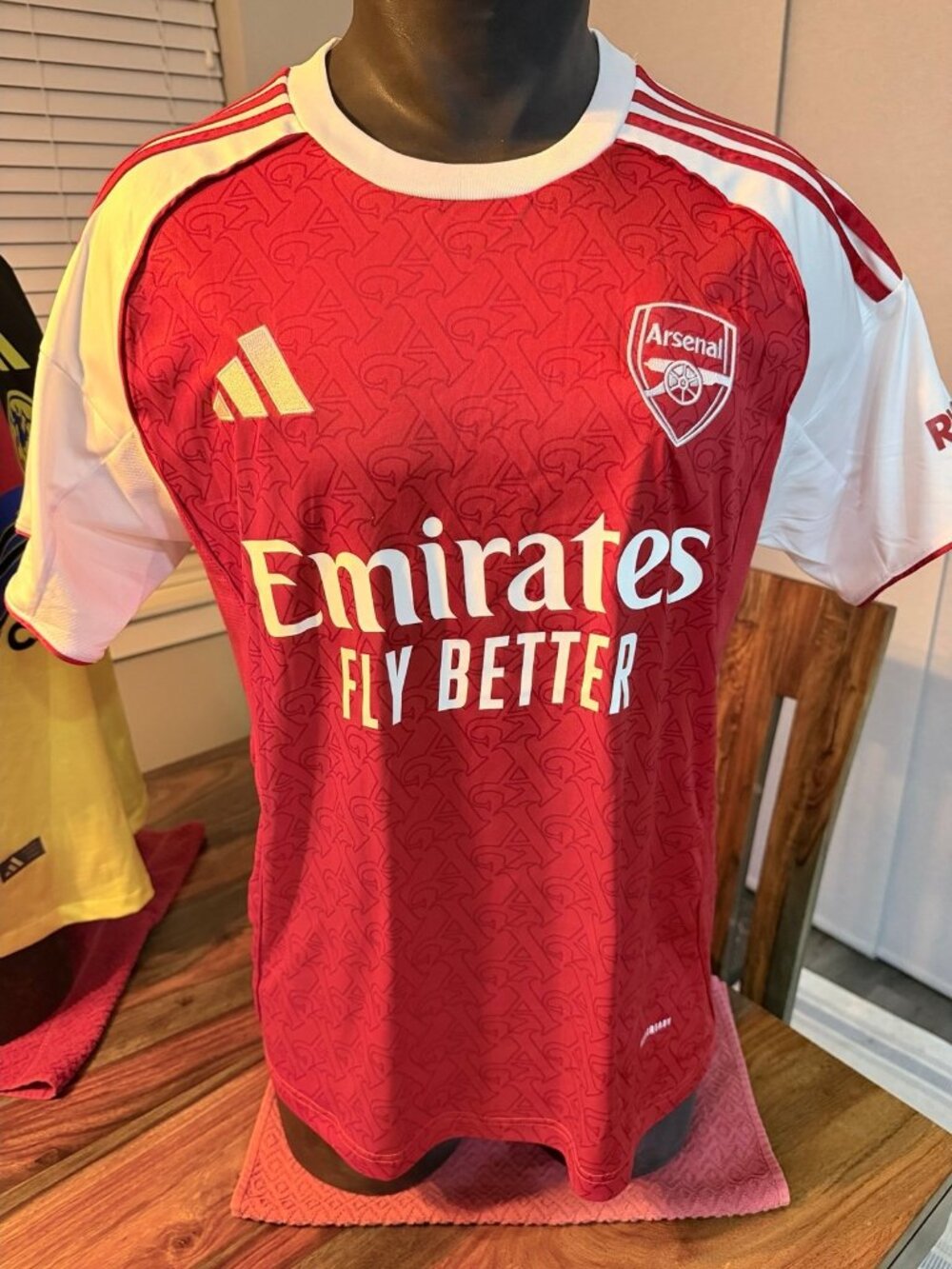 Source Unknown Arsenal F.C. 2025/26 Home Jersey